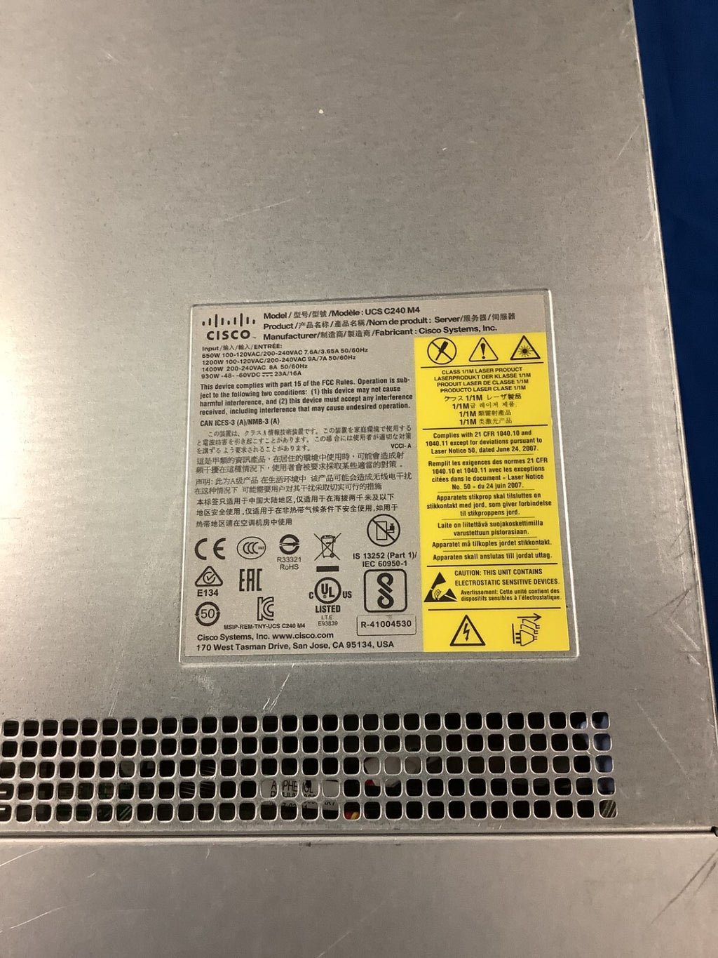 Cisco (2U) HX240C-M4SX HYPERFLEX HX24C M4 Node CTO System 74-12420-02 1400W PSU