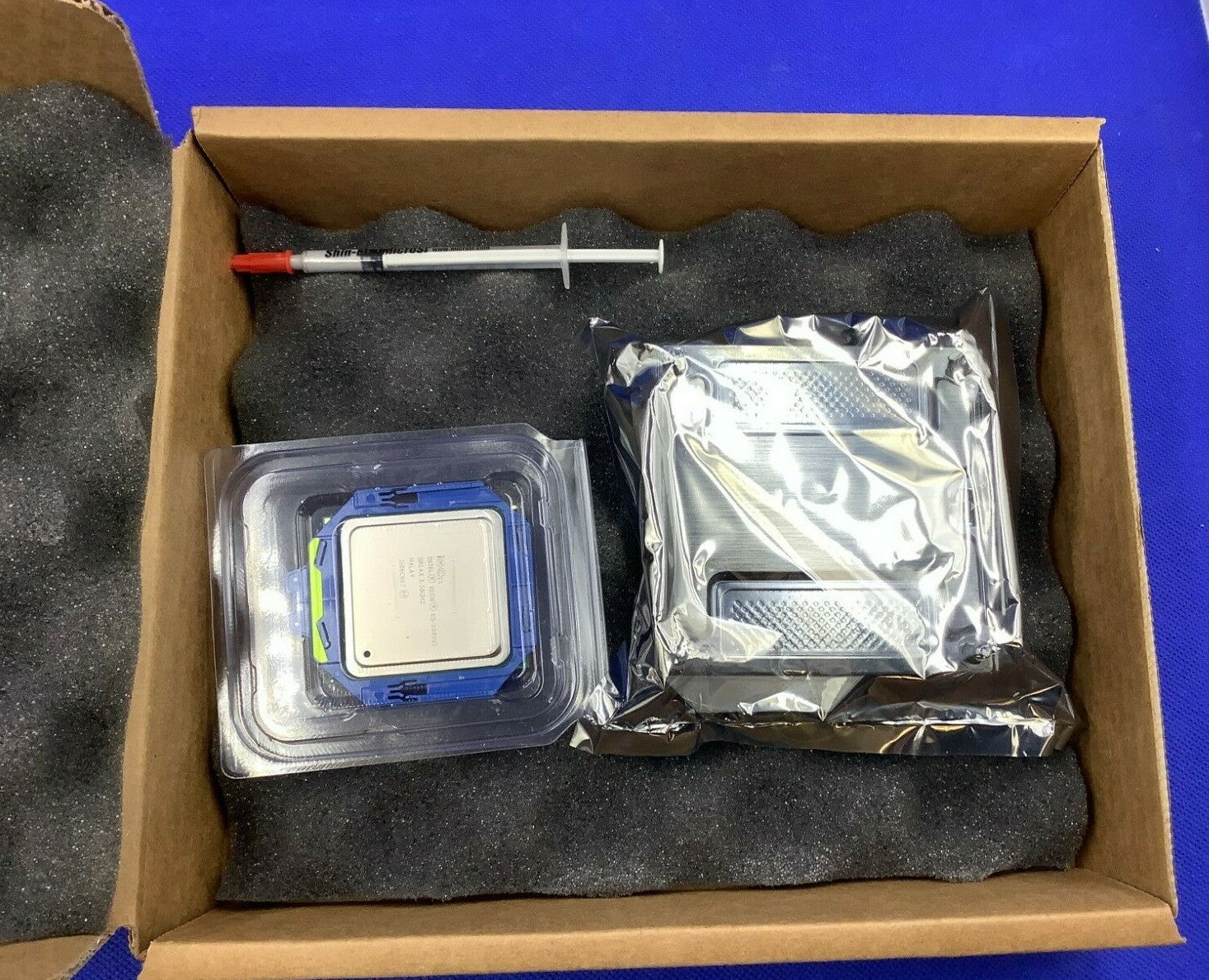 718362-B21 SR1AX HP Intel Xeon E5-2609V2 2.5GHZ 4-CORE 10MB 80W CPU 730242-001
