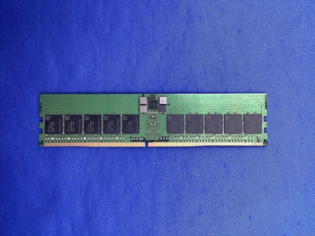 UCS-MRX32G1RE1 CISCO 32GB (1x32GB) 1RX4 PC5-4800B RDIMM MEMORY 15-109084-01