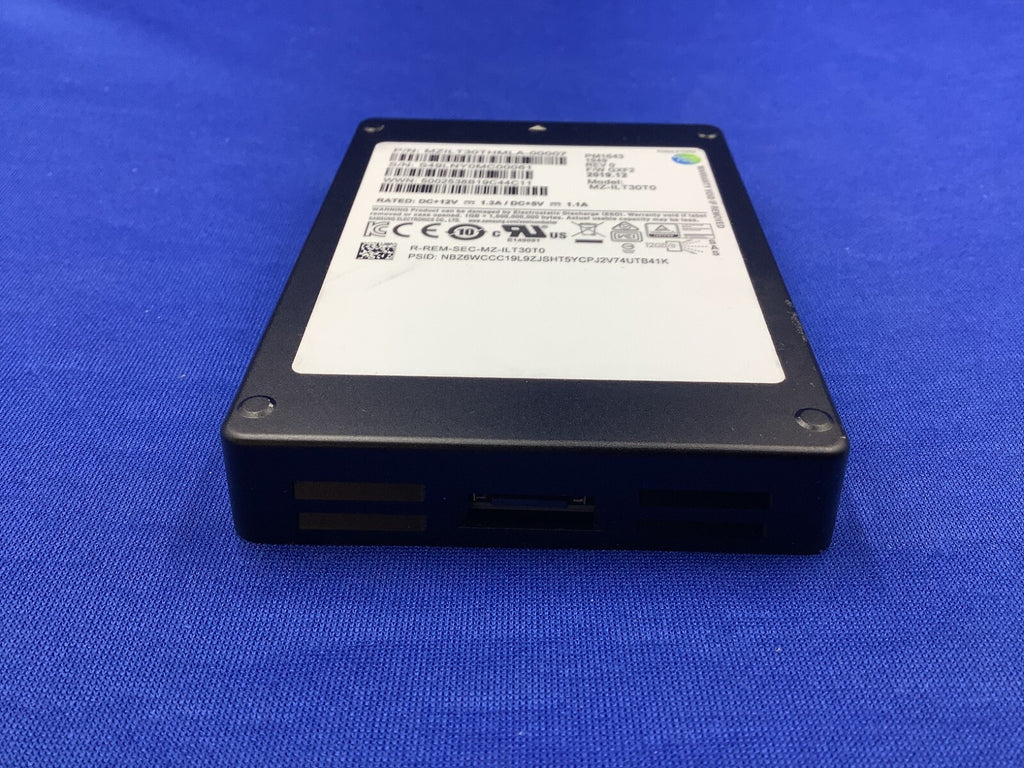 MZ-ILT30T0 Samsung PM1643 30.72TB TLC SAS 12Gb/s 2.5IN SSD MZILT30THMLA