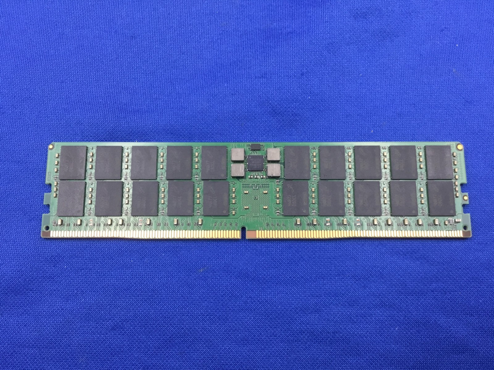 MTC40F204WS1RC48BB1002 MICRON 96GB (1X96GB) 2RX4 PC5-4800B DDR5 SERVER MEMORY