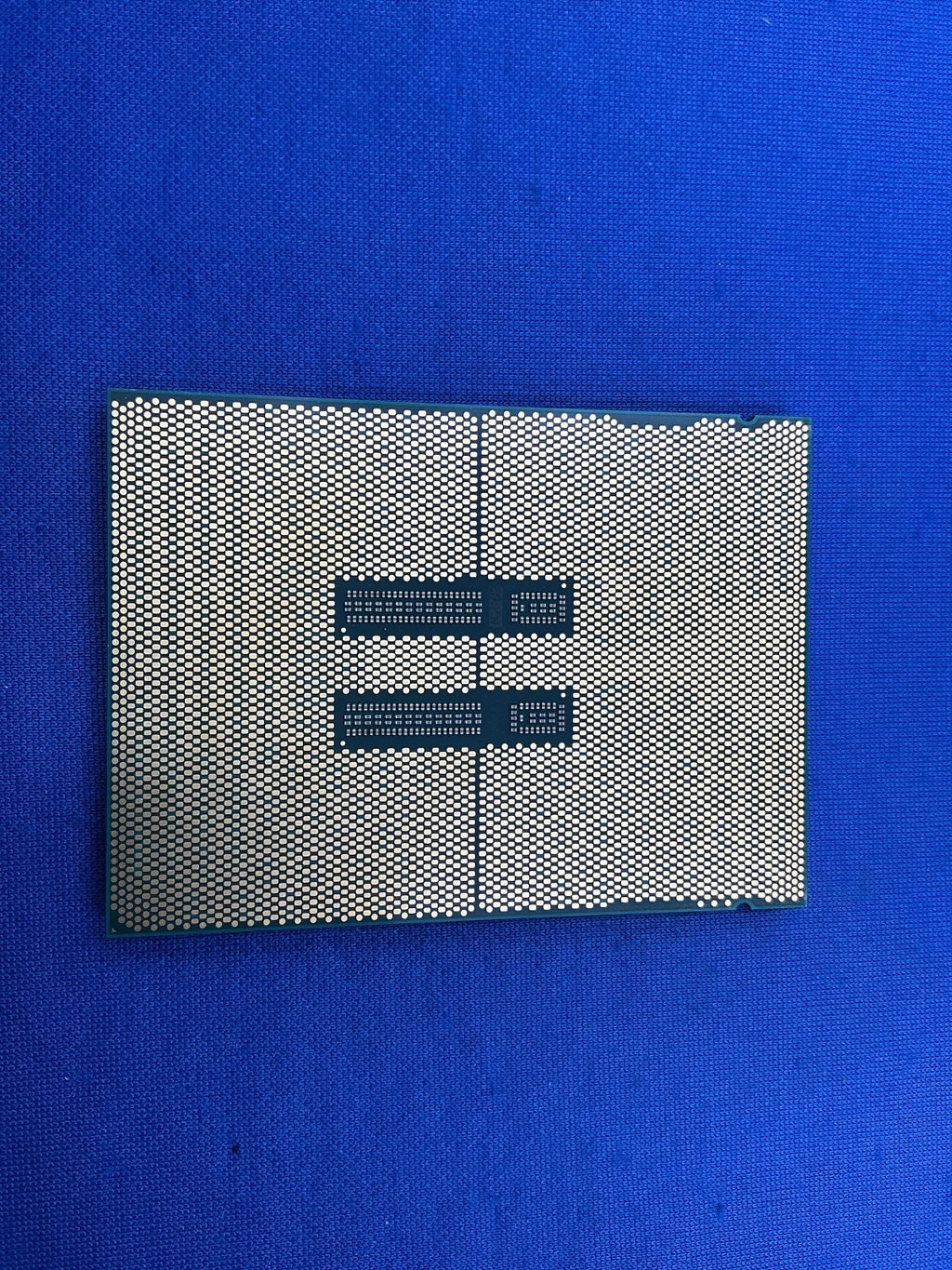 SRM7W Intel Xeon Platinum 8452Y 36-Cache 2.00 GHz 300W 67.5M CPU PK8071305076101