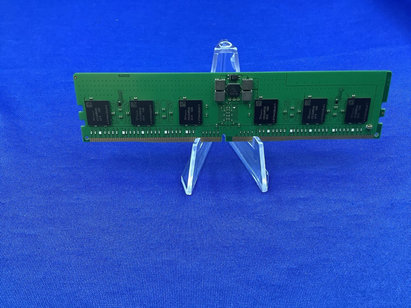 HMCG78MEBRA110N HYNIX 16GB (1x16GB) 1Rx8 PC5-4800B RDIMM MEMORY