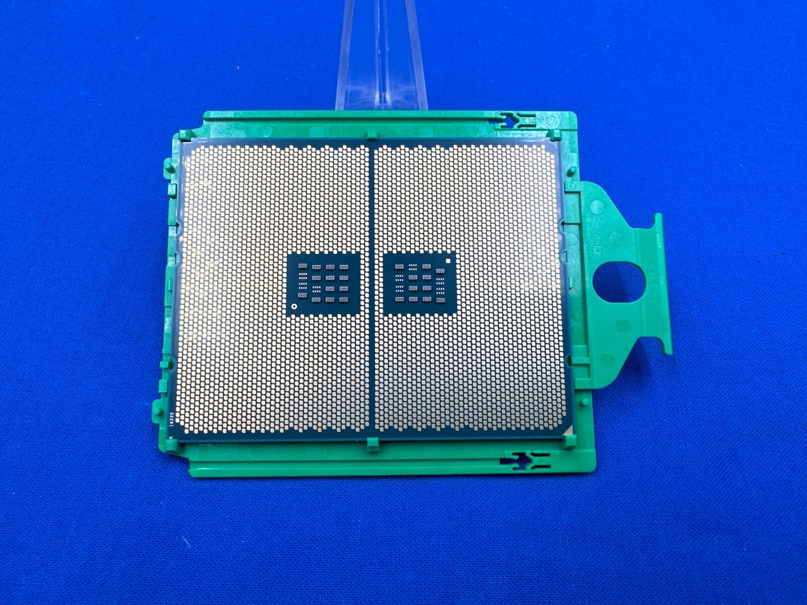 AMD EPYC 7352 2.3GHz 24Core 128MB Processor 100-000000077