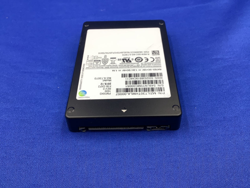 MZ-ILT30T0 Samsung PM1643 30.72TB TLC SAS 12Gb/s 2.5 SSD MZILT30THMLA