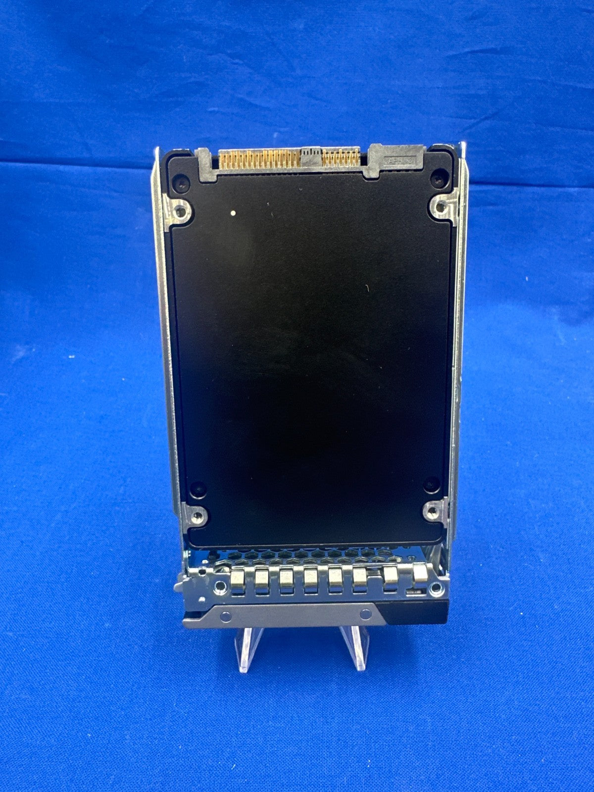 RVYD5 Dell 7.68TB 12Gbps SAS Read Intensive 2.5" SSD Samsung PM1643 MZ-ILT7T6A