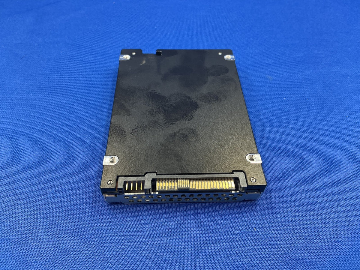 KIOXIA KCD6XLUL7T68 CD6-R 7.68Tb 2.5Inch PCI Express 4.0 NVMe SSD