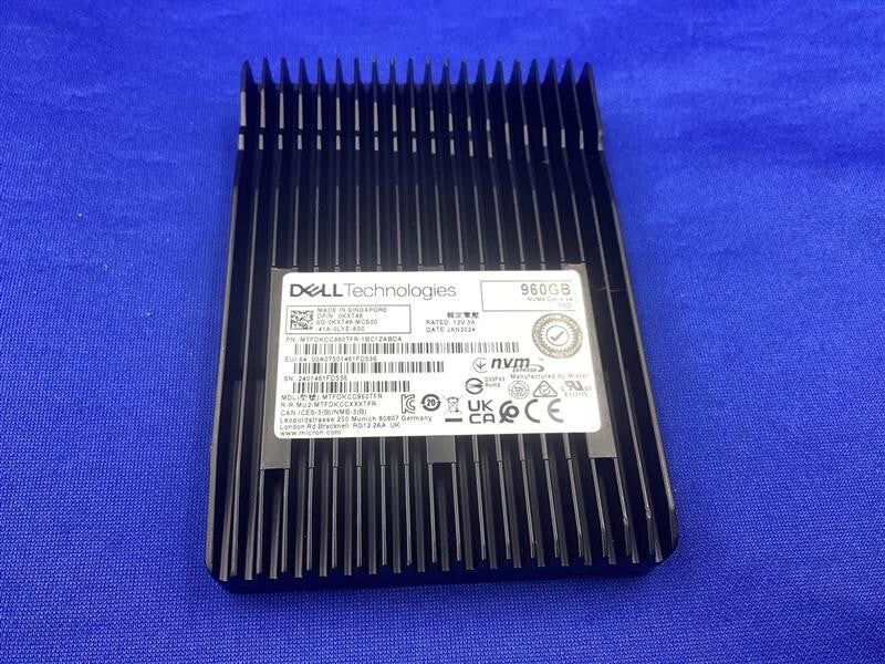 KXT48 Dell 960GB SSD PCIe4.0 NVMe RI 2.5" U.2 0KXT48 MTFDKCC960TFR