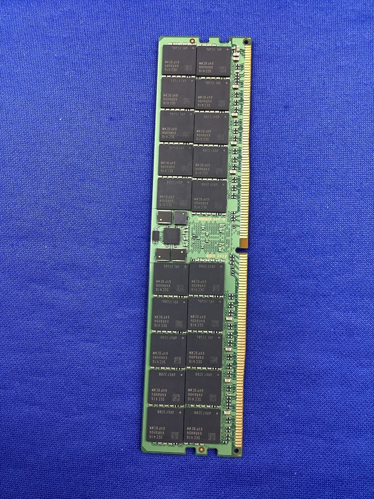 Lenovo 03LE886 64GB DDR5-5600 PC5-44800 2Rx4 ECC RDIMM Server Memory