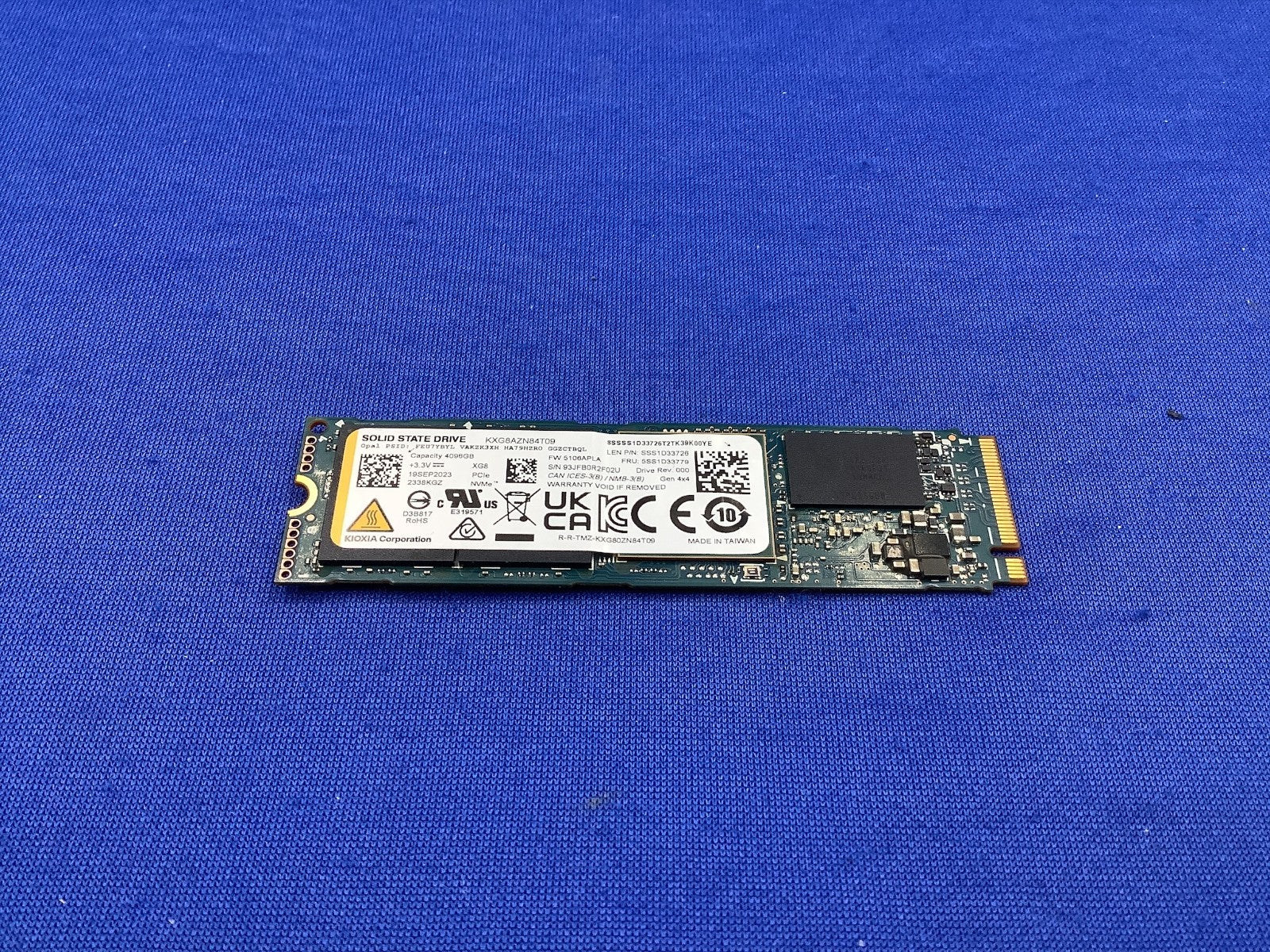 KXG8AZN84T09 Kioxia 4TB  M.2 2280 PCIe 4.0 x4 NVMe internal SSD Lenovo