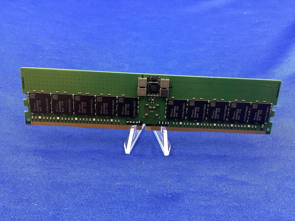 UCS-MRX32G1RE1 CISCO 32GB (1x32GB) 1RX4 PC5-4800B RDIMM MEMORY 15-109084-01