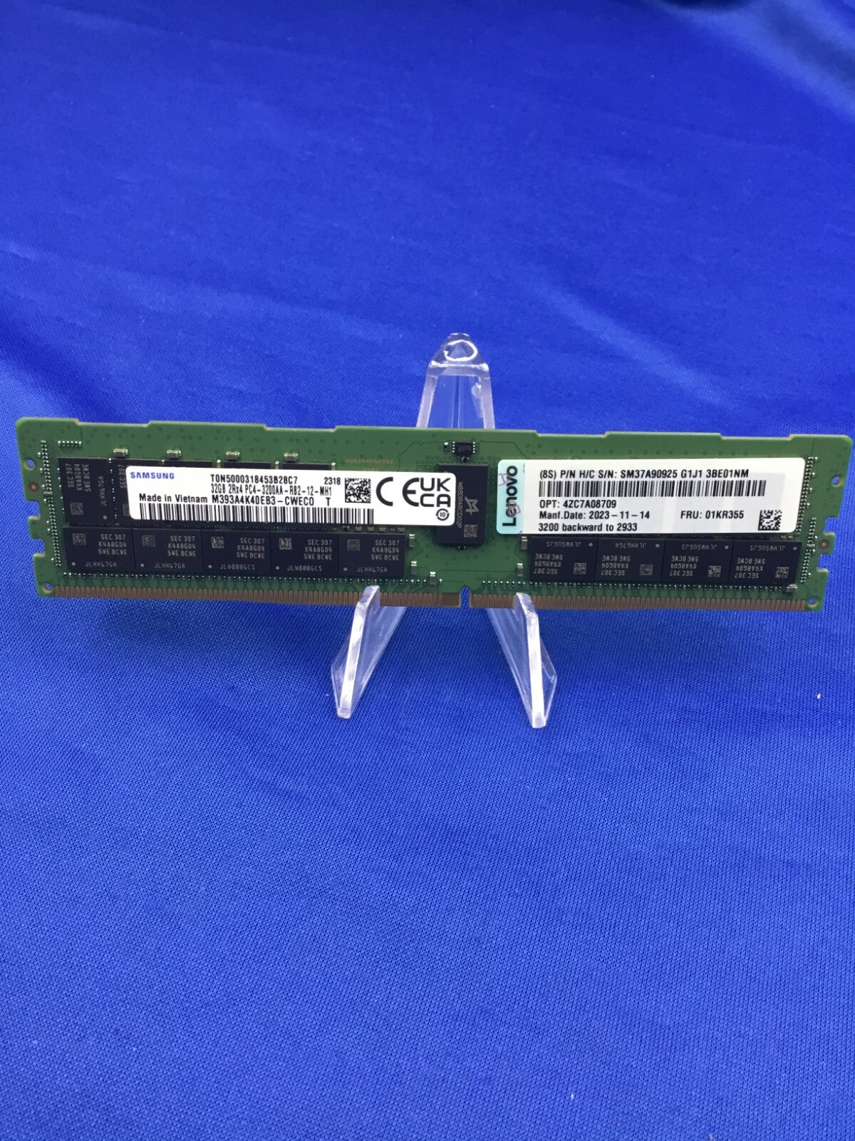 01KR355 Lenovo LENOVO 32GB 2RX4 PC4-2933Y RDIMM MEMORY 1ZC7A08709