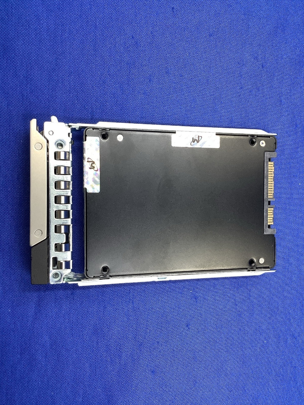DELL 4H1RX Micron 5300 MAX 3.84TB 2.5 inch 6Gb/s SSD 04H1RX MTFDDAK3T8TDT