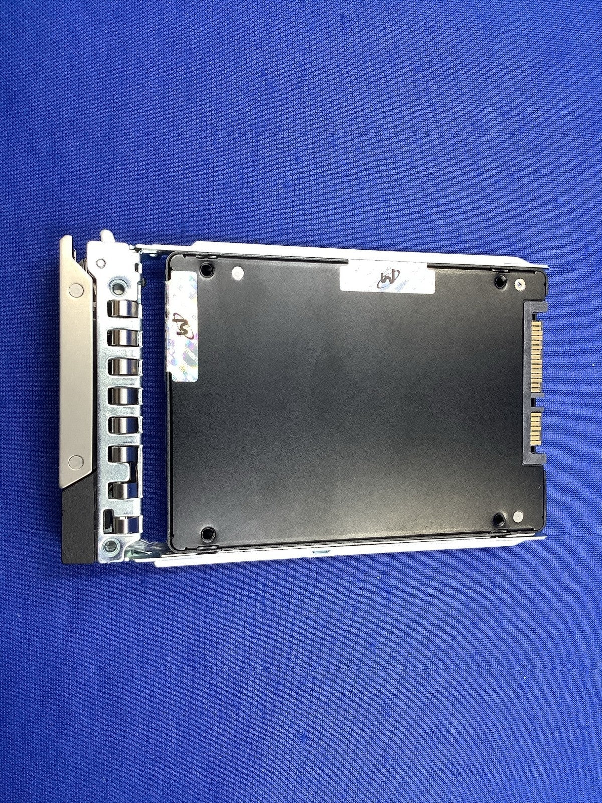 DELL 4H1RX Micron 5300 MAX 3.84TB 2.5 inch 6Gb/s SSD 04H1RX MTFDDAK3T8TDT