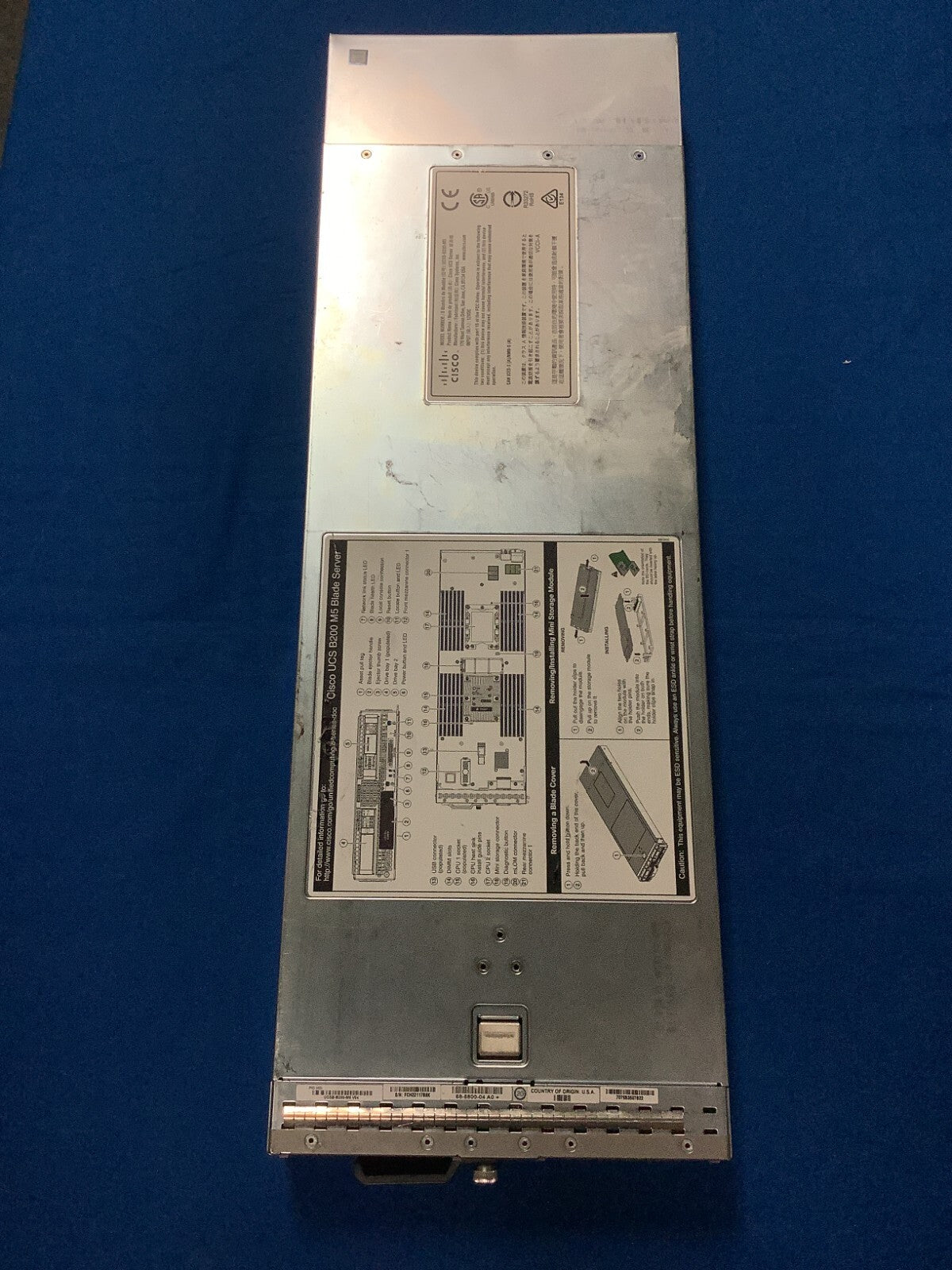 Cisco UCSB-B200-M5 Blade Server  73-17637-09	 CTO Chassis