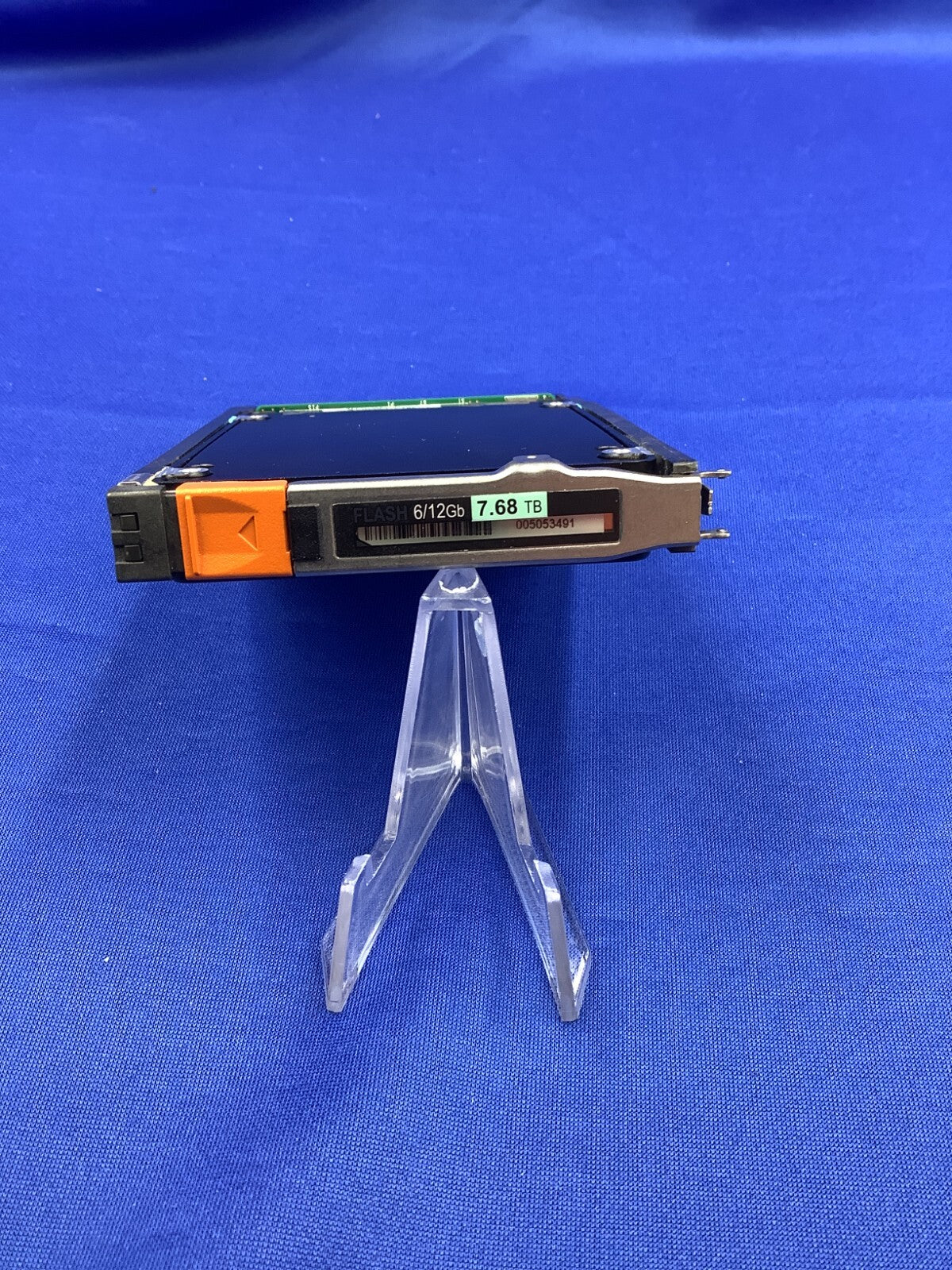MZ-ILT7T6A Samsung PM1643 Series 7.68TB 12Gb/s SAS 2.5" SSD EMC 118000634
