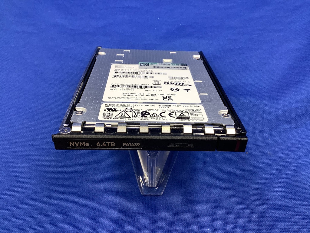 P61196-B21 HPE 6.4TB NVMe Gen5 MU E3S CM7-V Series KCM7XVJE6T40 SSD P61439-001