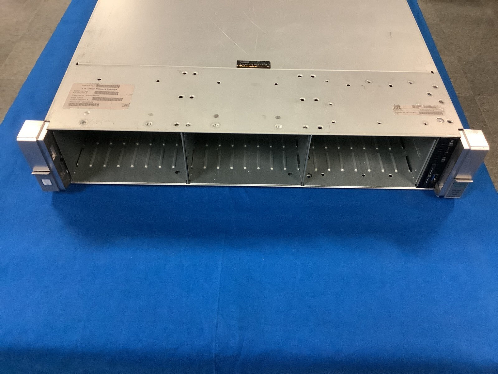 767032-B21 HP ProLiant DL380 Gen9 24x SFF CTO 843307-001 NO PSU