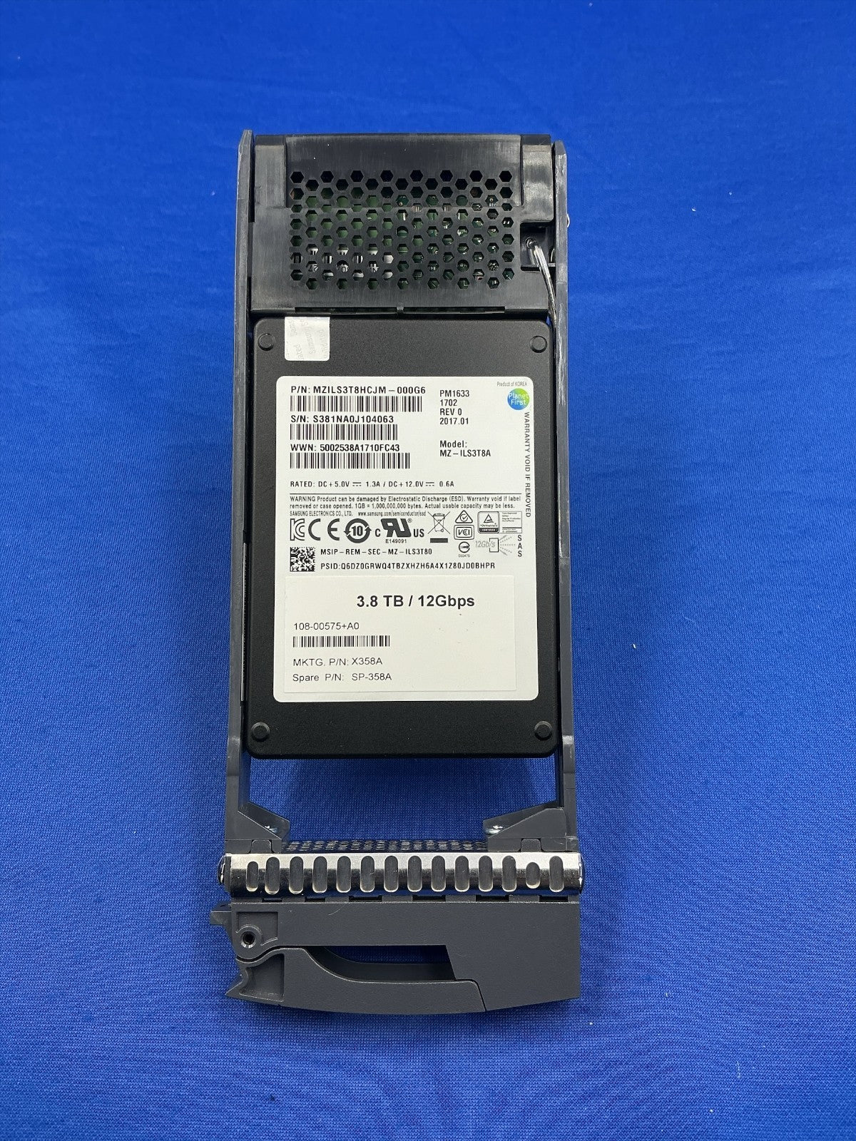 X358A NetApp 3.84TB SAS 12Gbps 2.5in Enterprise SSD PM1633 MZ-ILS3T8A