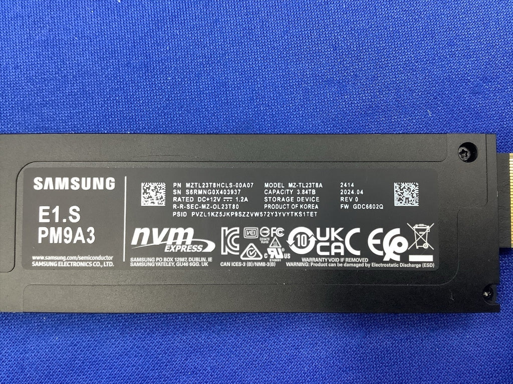 MZ-TL23T8A  Samsung PM9A3 3.84TB E1.S 9.5 mm NVMe PCIe 4.0 SSD MZTL23T8HCLS