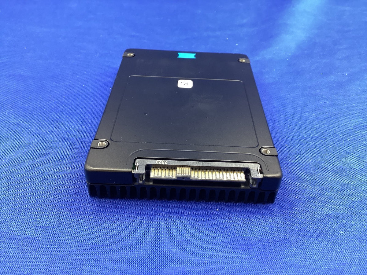 MTFDKCC3T8TFR  Micron 7450 PRO Series 3.84TB U.3 PCIE4.0 NVME 2.5in SSD