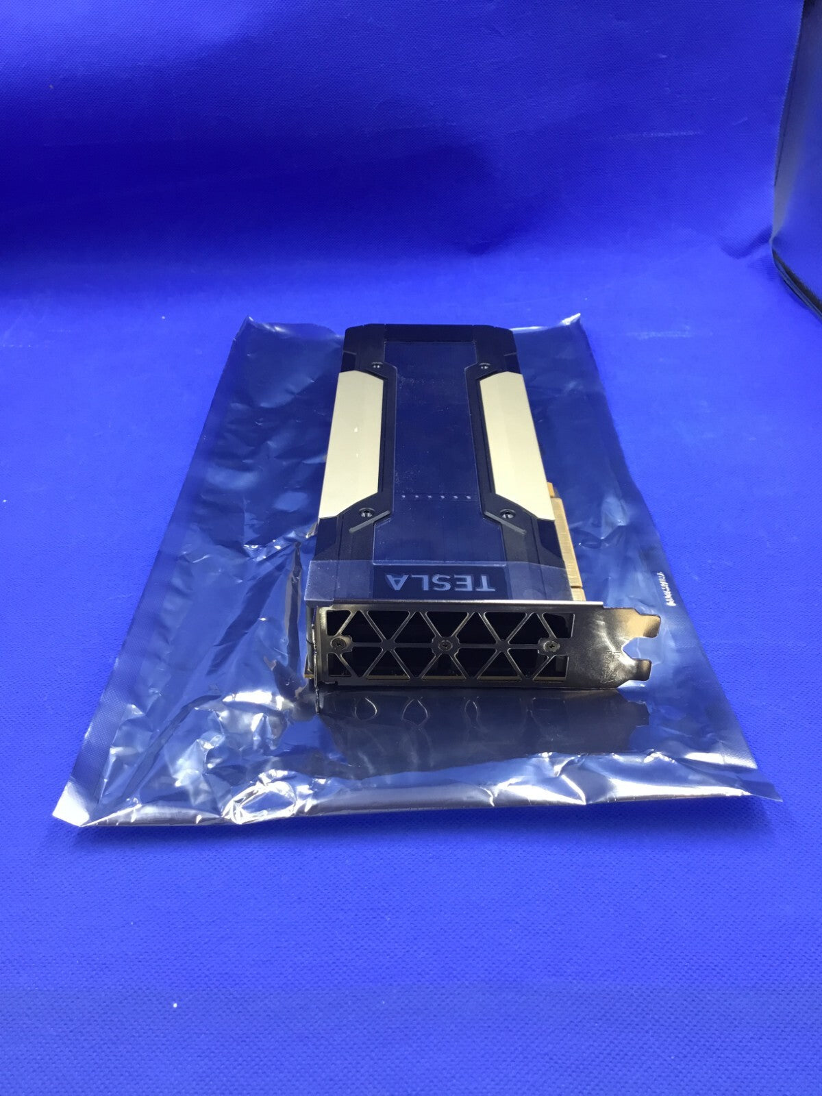 NVIDIA Tesla V100 16GB HBM2 Passive CUDA GPU Accelerator Card 699-2G500-0200-500