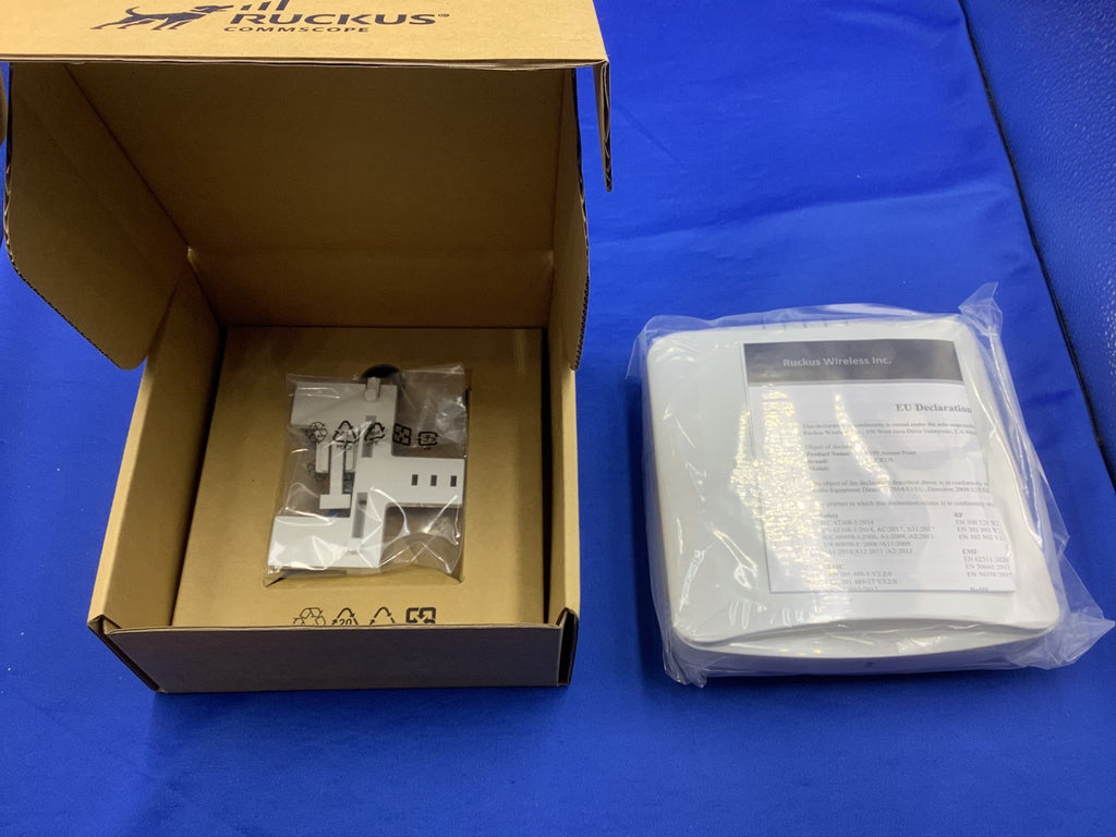 901-R550-US00  RUCKUS R550 WIRELESS ACCESS POINT 802.11AX WI-FI 6 INDOOR AP