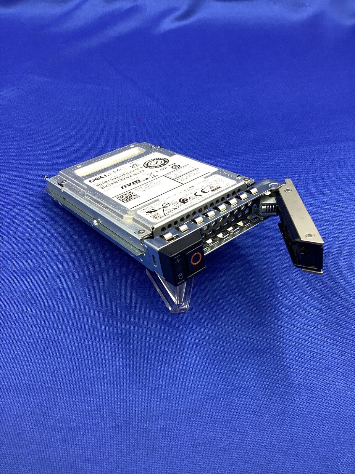 NNVX0 DELL KIOXIA CD7-R KCD7XRUG1T92 1.92TB NVMe PCIe Gen4 RI 2.5'' 0NNVX0