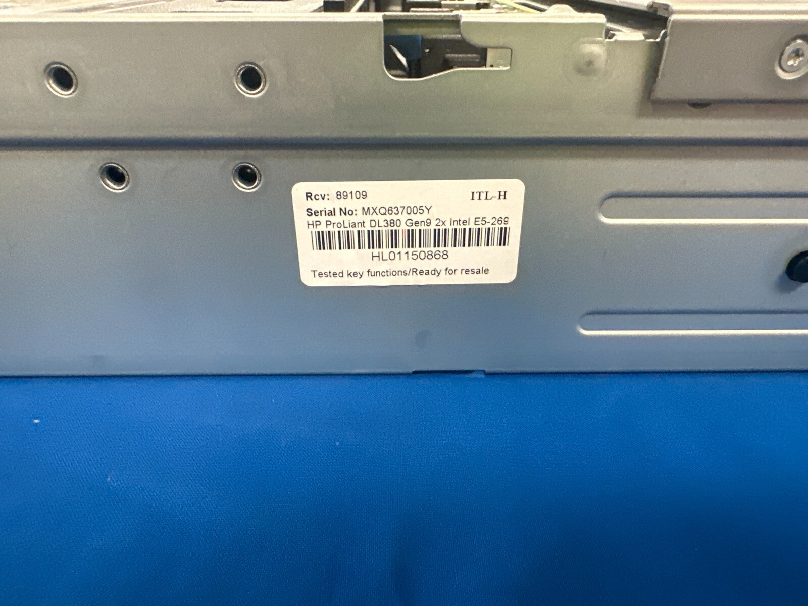 HPE PROLIANT DL380 GEN9 24SFF 843307-001 SERVER W/ Heatsink Fan 800W PSU