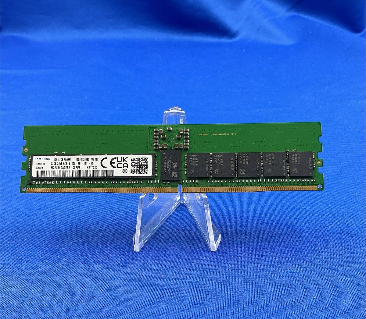 M321R4GA3EB2-CCP SAMSUNG 32GB (1X32GB) 2Rx8 PC5-6400B RDIMM MEMORY