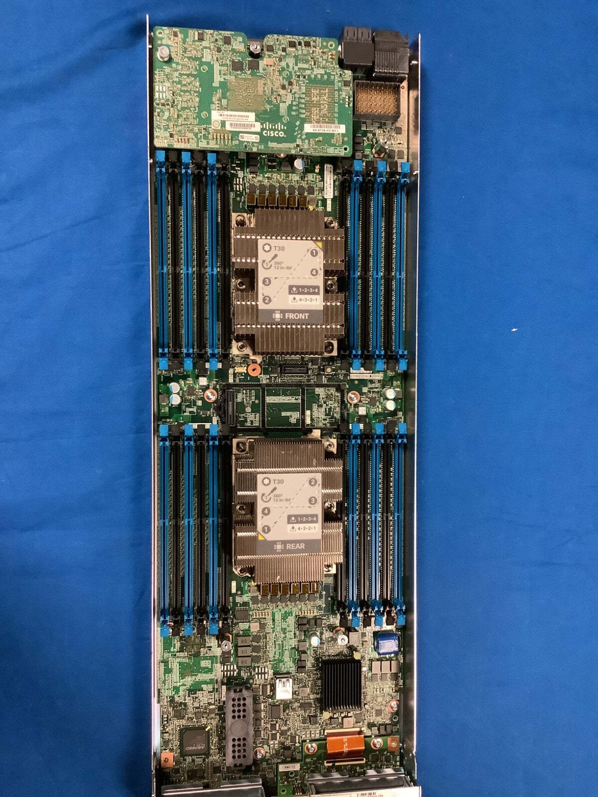 Cisco UCSB-B200-M5 Blade Server  73-17637-12 CTO Chassis