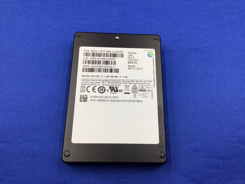 MZ-ILT30T0 Samsung PM1643 30.72TB TLC SAS 12Gb/s 2.5 SSD MZILT30THMLA