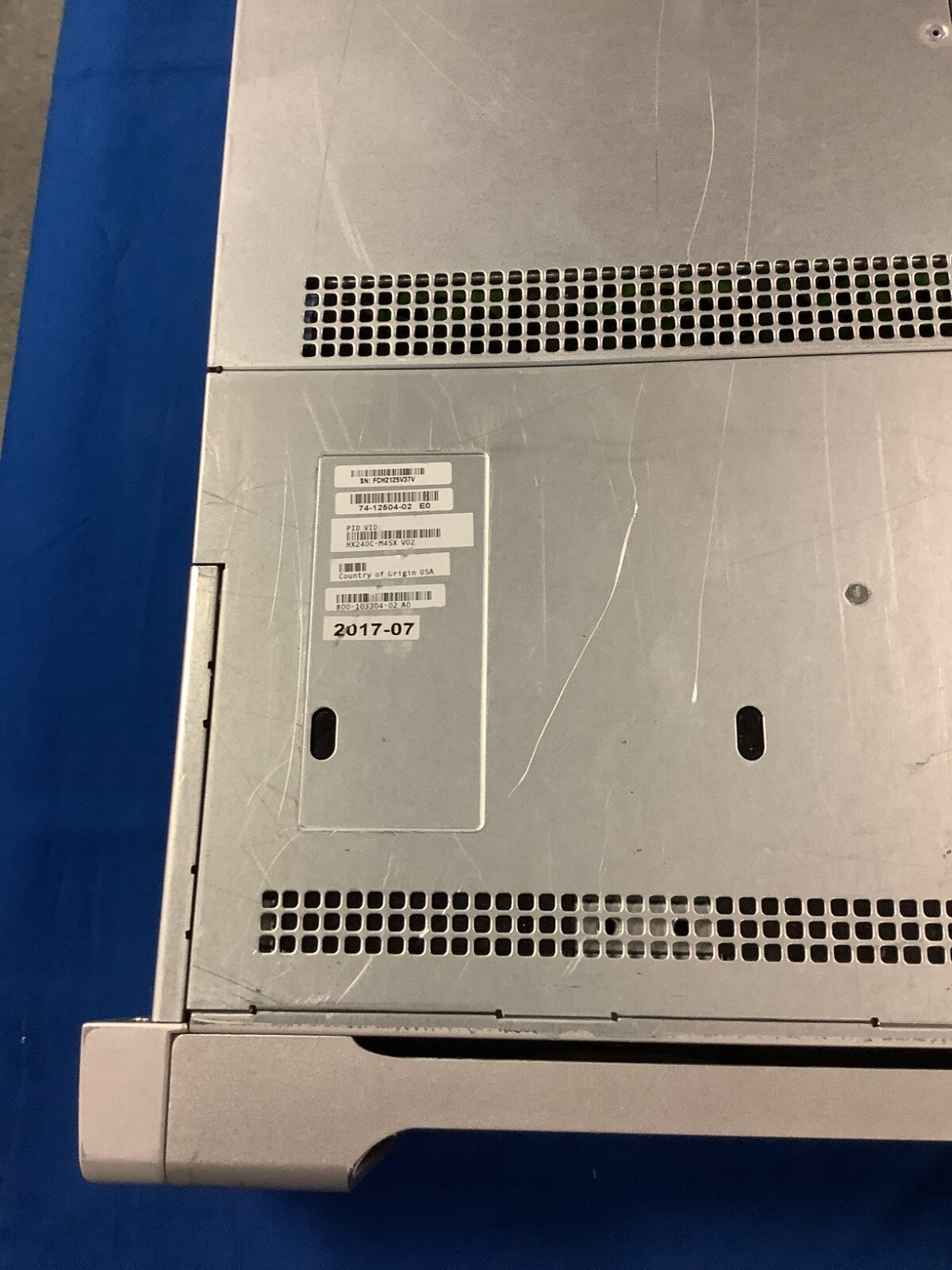 Cisco (2U) HX240C-M4SX HYPERFLEX HX24C M4 Node CTO System 74-12420-02 1400W PSU