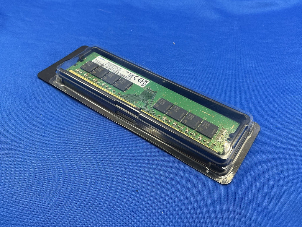 M378A4G43AB2-CWE SAMSUNG 32GB (1X32GB) 2RX8 PC4-3200AA UDIMM MEMORY