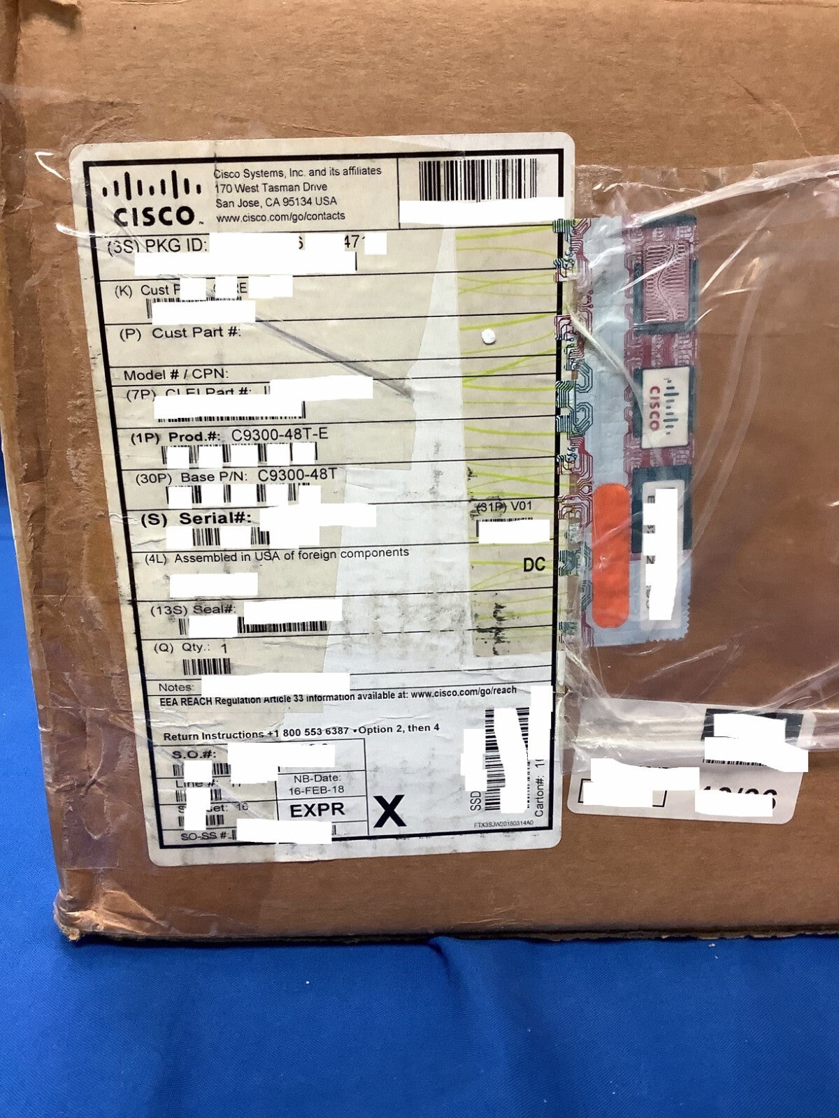 NOB C9300-48T-E Cisco Catalyst 9300 Series 48-port Network Switches