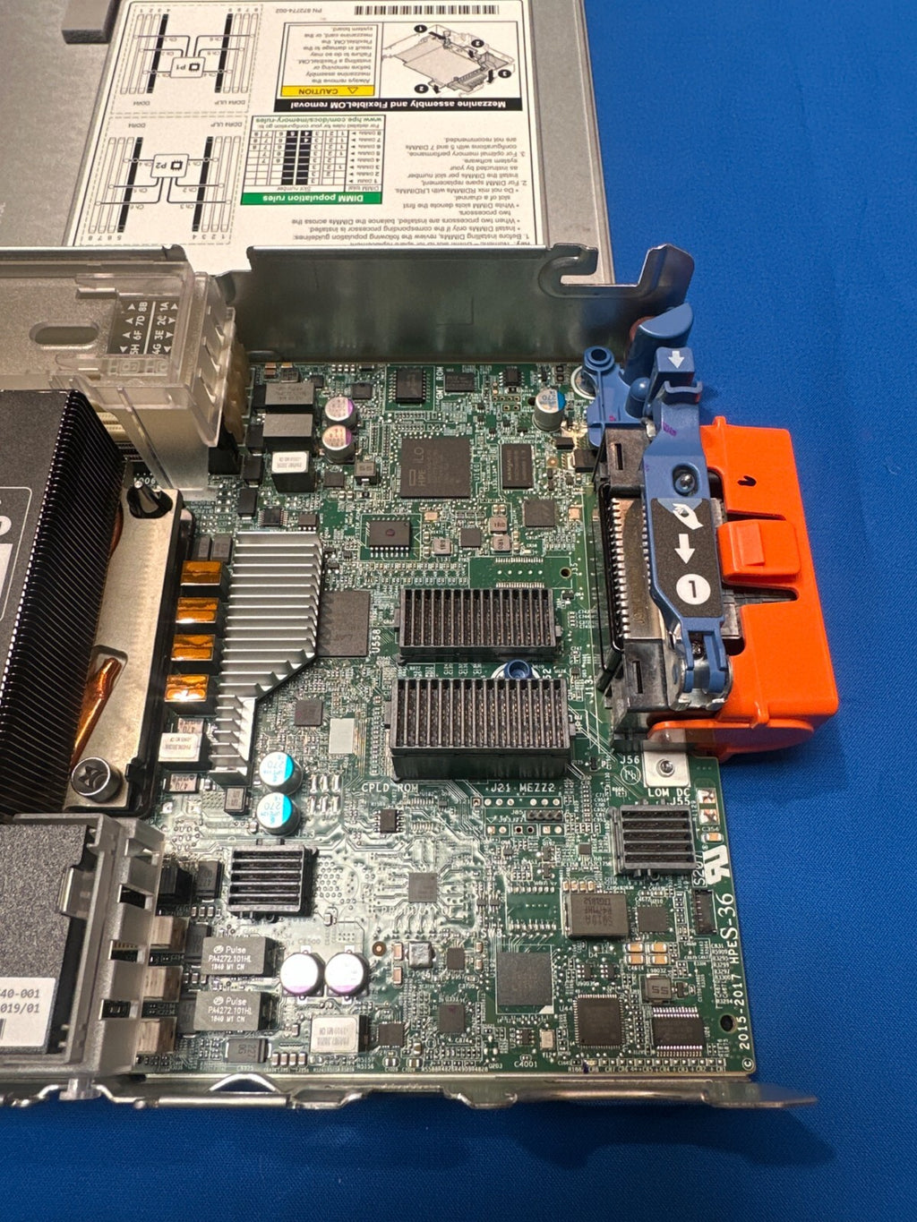 P09524-B21 HPE ProLiant BL460c  G10 V6 CTO Chassis Server 2SFF Blade P11566-001