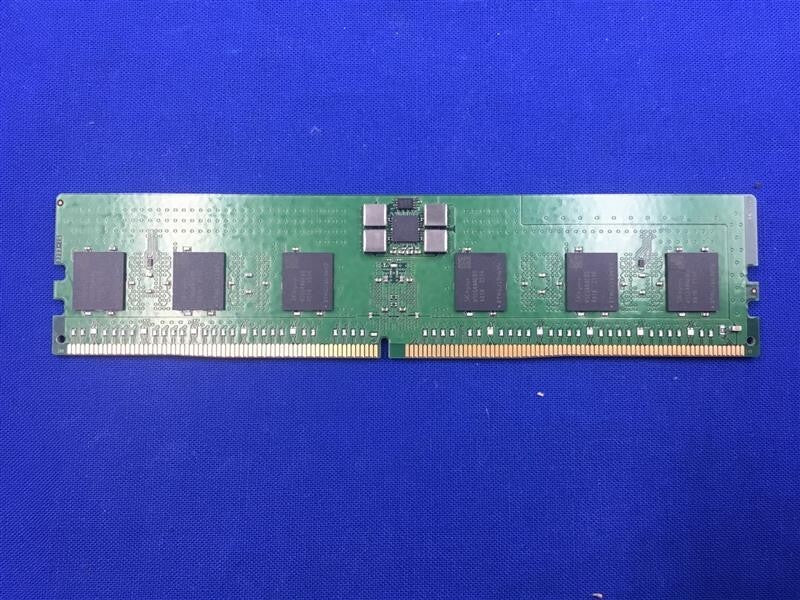 HMCG78AEBRA107N  HYNIX  16GB PC5-38400 RDIMM 4800MHz DDR5 Memory