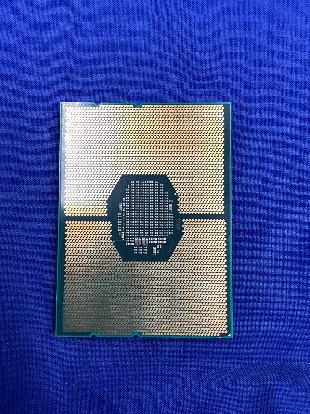SRGZE Intel Xeon Silver 4215R 8-Core 11M 3.20GHz 130W CPU CD806950444920