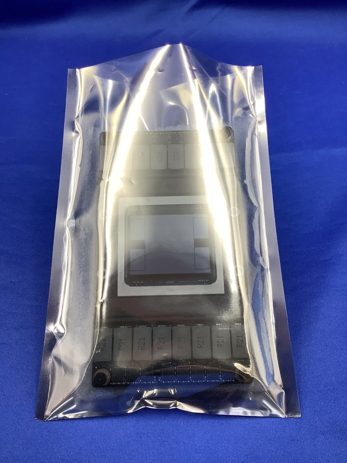NVIDIA Tesla V100 SXM2 32GB GPU Accelerator V100-SXM2-32GB