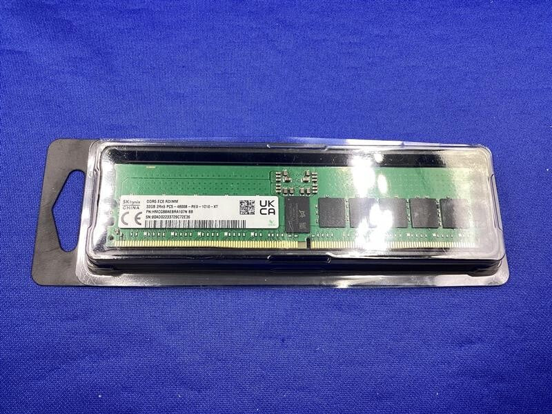 HYNIX 32GB PC5-4800B DDR5-38400 EC8 RDIMM 2Rx8 Memory HMCG88AEBRA107N