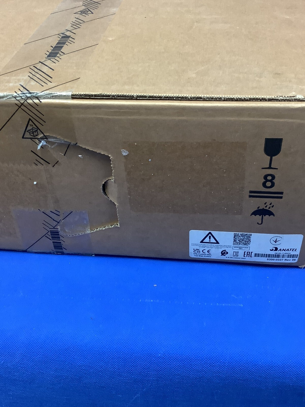 New Sealed JL323A HPE ARUBA 2930M 40G 8 HPE SMART RATE POE+ 1-SLOT SWITCH