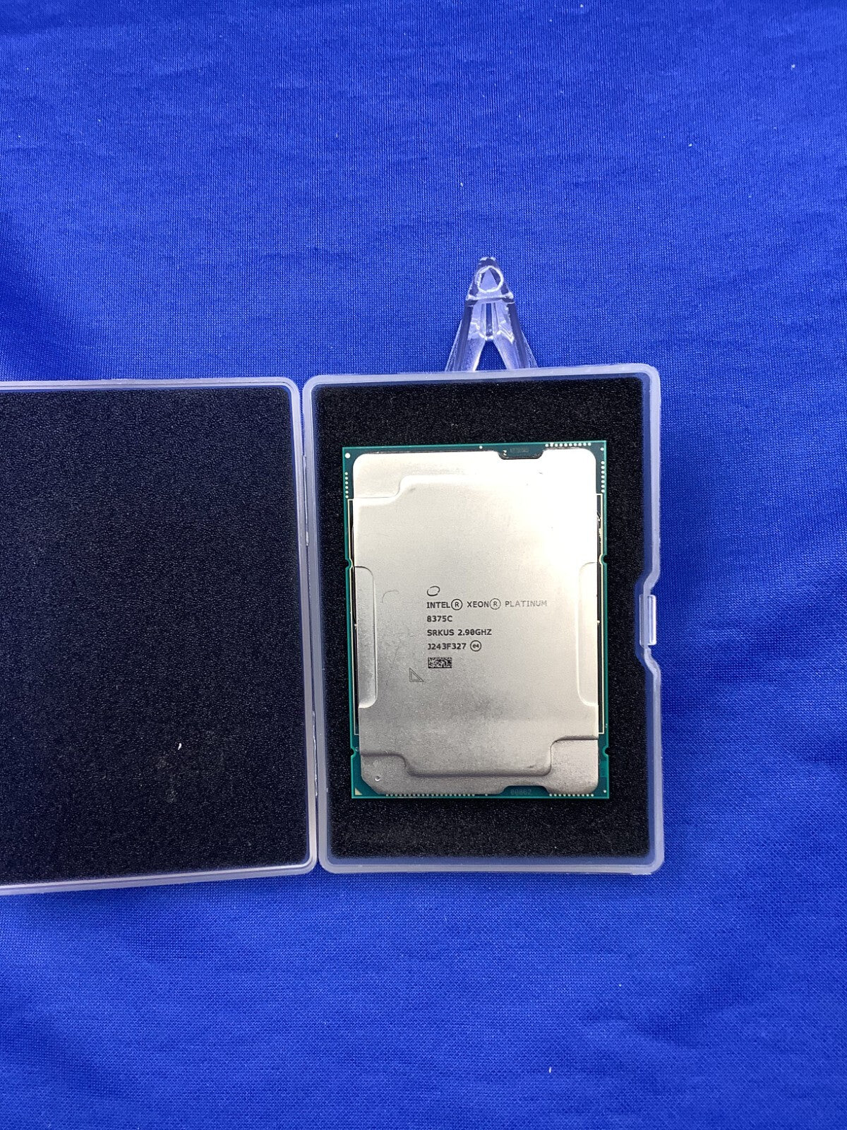 SRKUS Intel Xeon Platinum 8375C 32-Core 54M Cache 2.9GHz 300W CPU