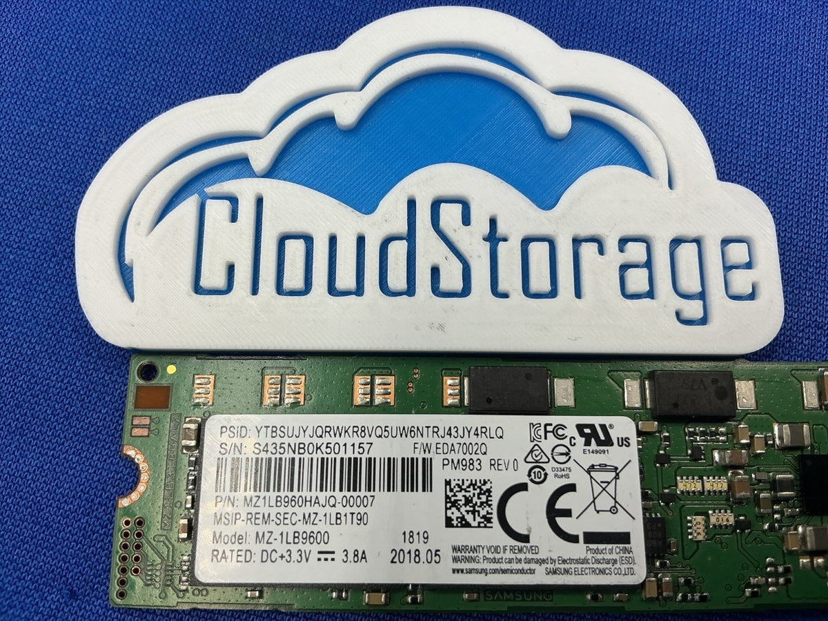 Samsung MZ-1LB9600 PM983 960GB M.2 22110 PCIe 3.0 x4 Enterprise NVMe SSD