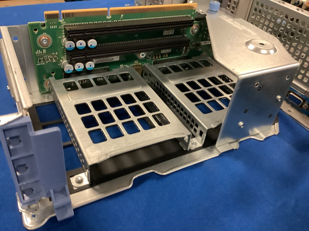 Cisco (2U) HX240C-M4SX HYPERFLEX HX24C M4 Node CTO System 74-12420-02 1400W PSU