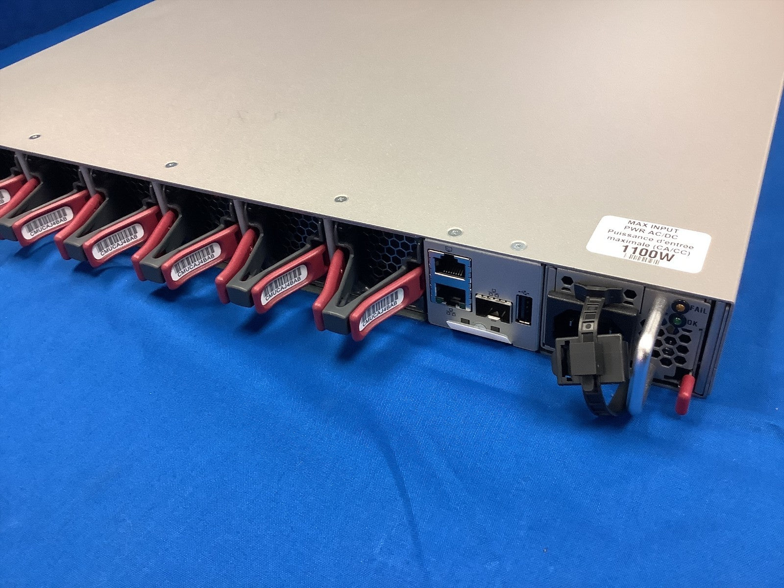 N9K-C9316D-GX Cisco Nexus 9300-GX 16-Port 400G Ethernet Switch