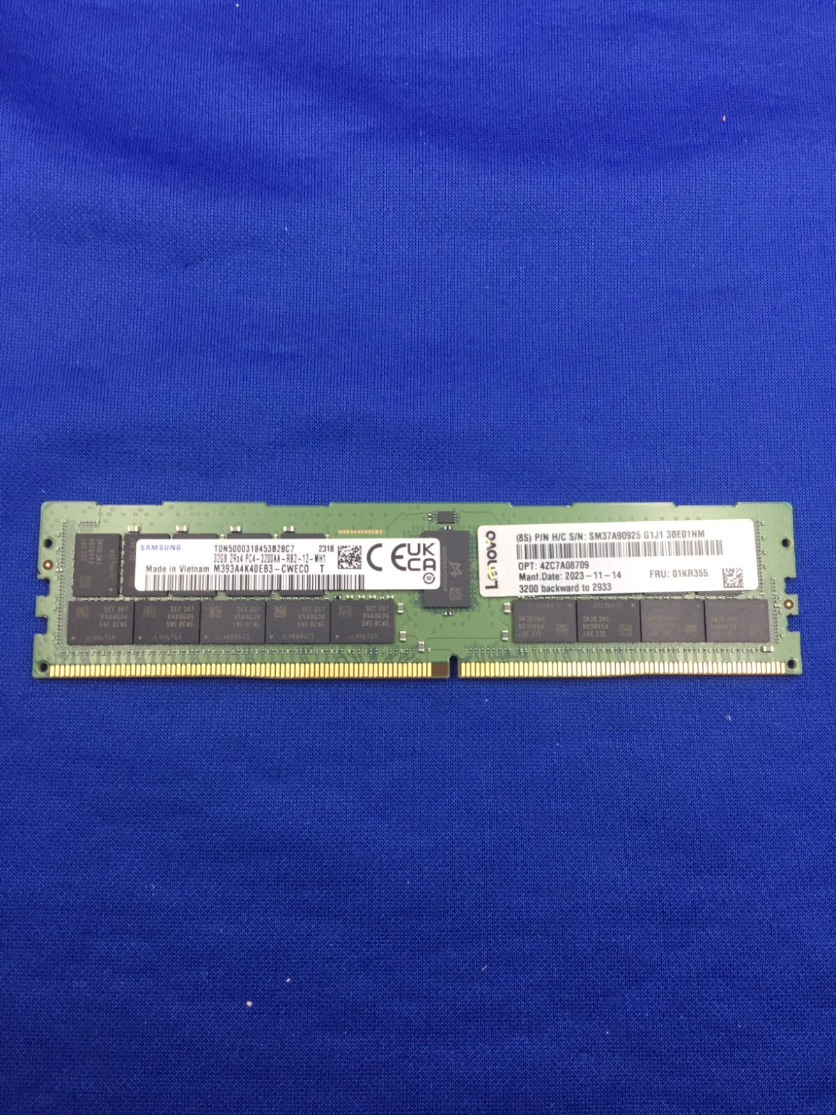 01KR355 Lenovo LENOVO 32GB 2RX4 PC4-2933Y RDIMM MEMORY 1ZC7A08709