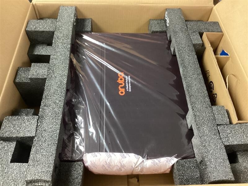 JL076A HPE ARUBA 3810M 40G 8 HPE SMART RATE POE+ 1-SLOT SWITCH