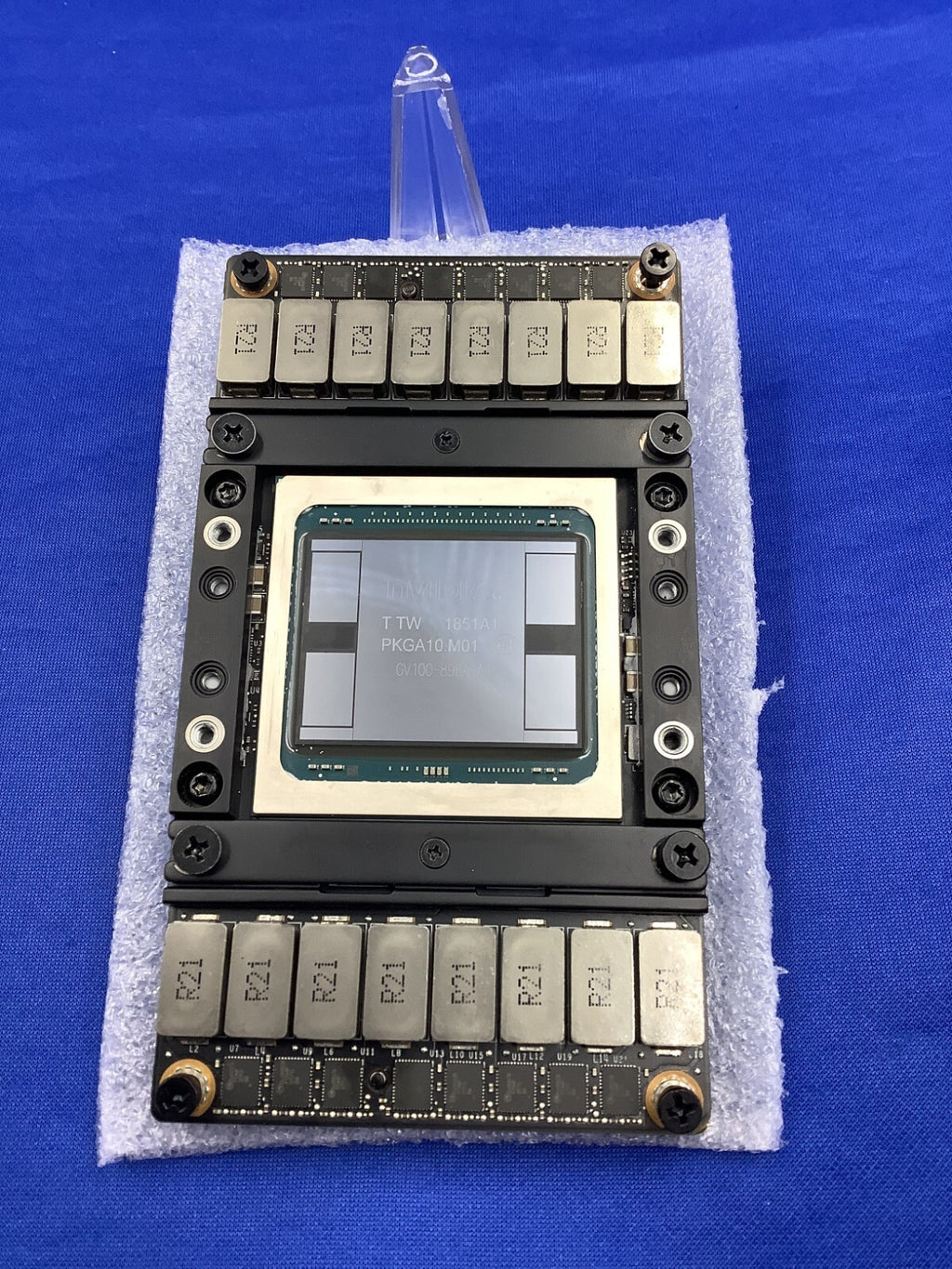 NVIDIA Tesla V100 SXM2 32GB GPU Accelerator V100-SXM2-32GB