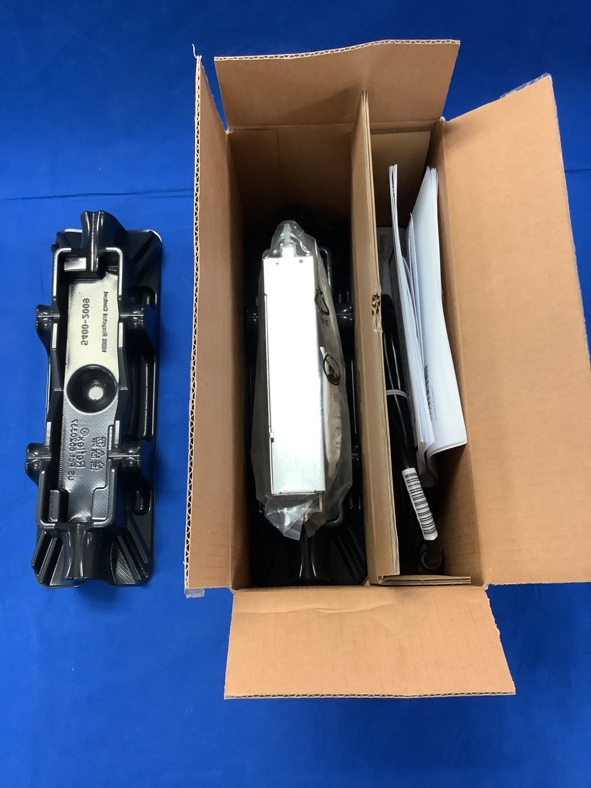 JL086A HPE Aruba 54VDC 680W 100-240VAC POWER SUPPLY