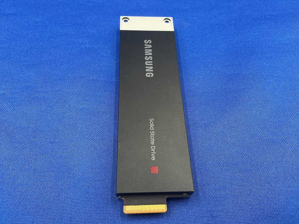 MZ-TL27T6A Samsung PM9A3 7.68TB PCIE NVME E1.S 9.5mm SSD MZTL27T6HBLA-00A07